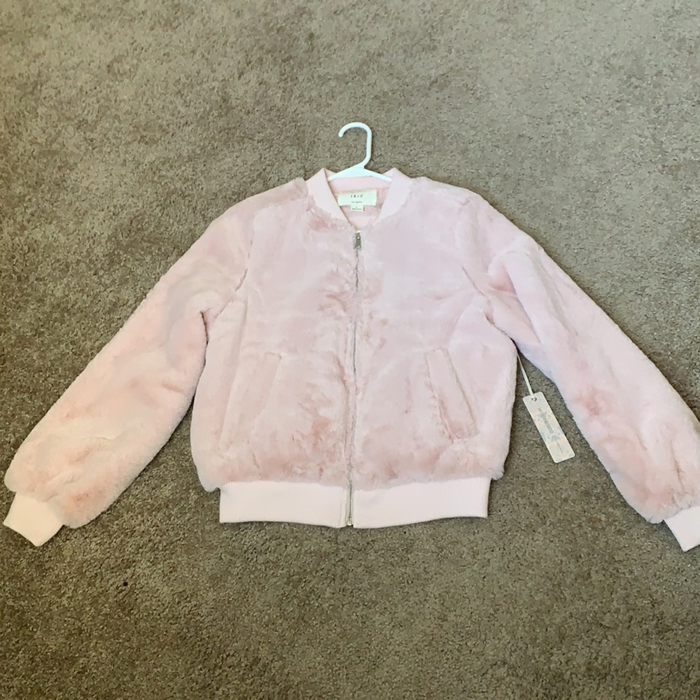 Iris Baby Pink faux fur coat from Iheartraves size Large
